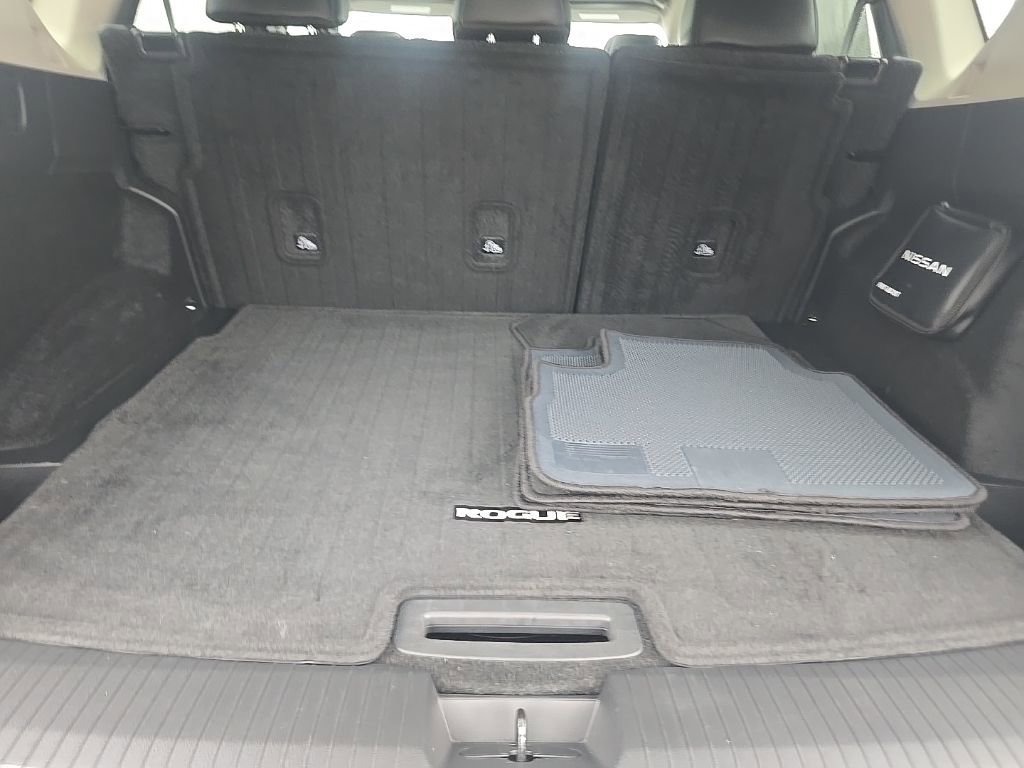 Certified 2023 Nissan Rogue SV w/ SV Premium Package image 40