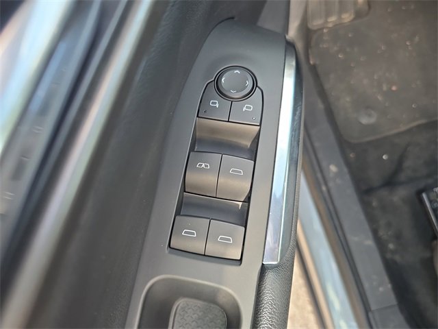 Used 2024 Chevrolet Traverse LT image 15