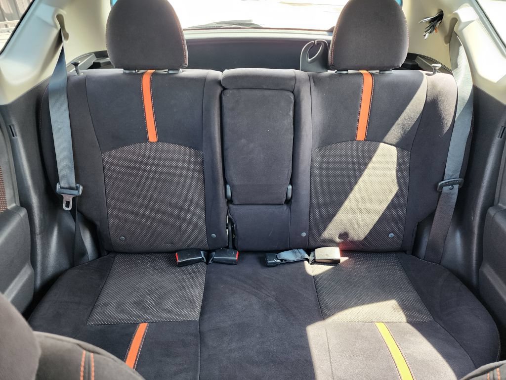 Used 2015 Nissan Versa Note SR FWD image 14