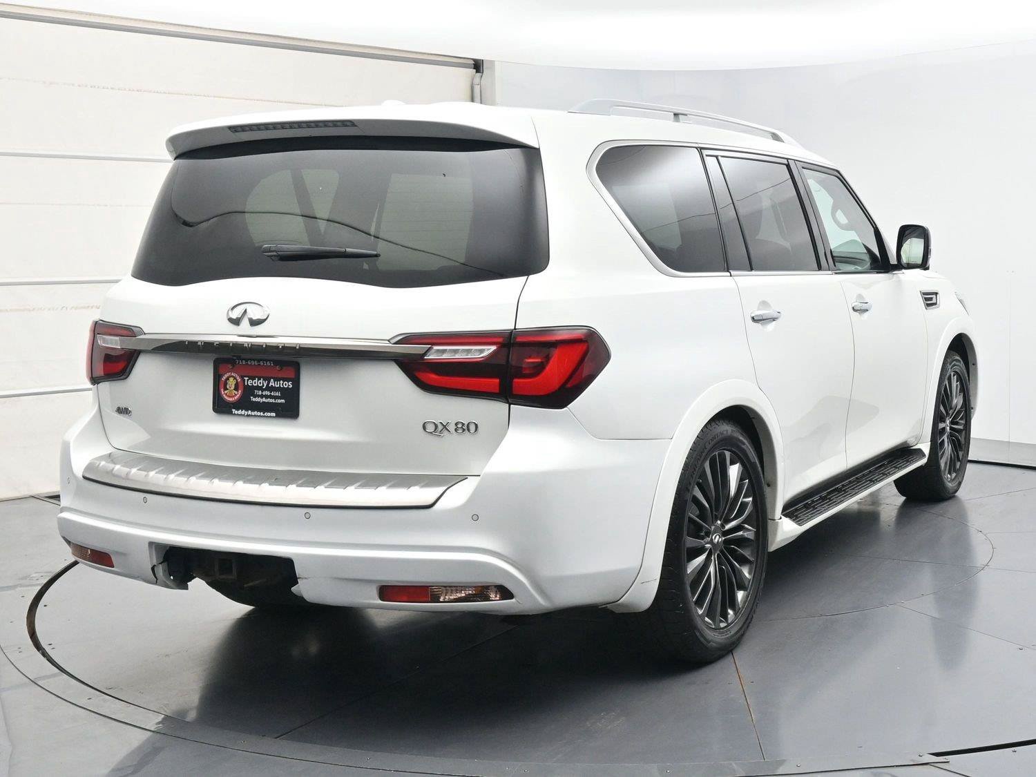 Used 2021 INFINITI QX80 Premium Select w/ All-Season Package AWD/4WD image 27