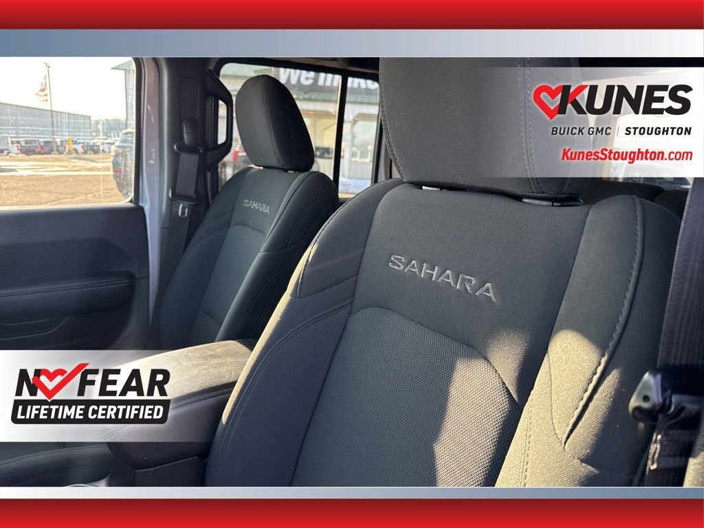 Used 2021 Jeep Wrangler Unlimited Sahara w/ Uconnect 4C Nav & Sound Group image 23