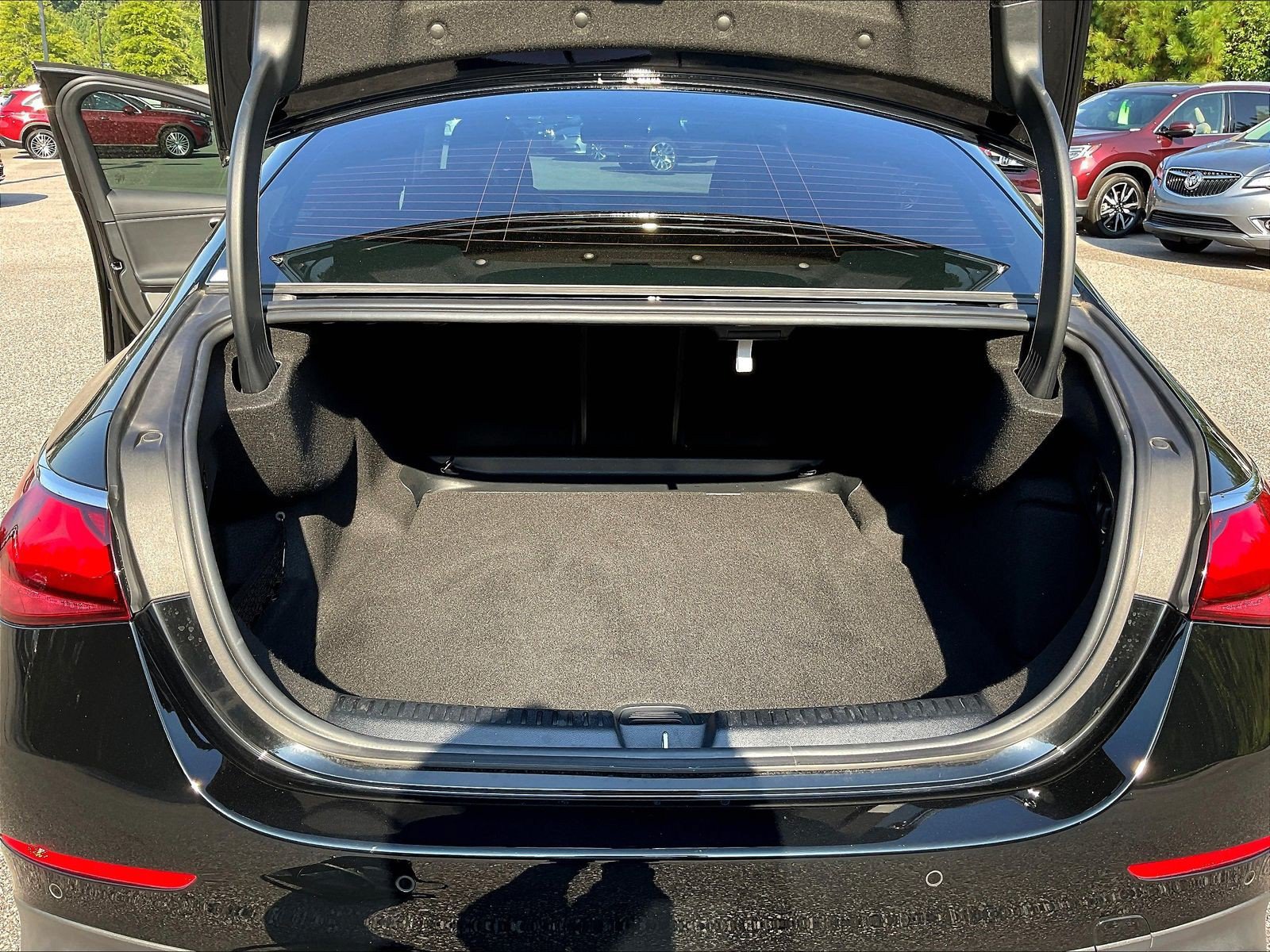 Certified 2024 Mercedes-Benz E 350 4MATIC Sedan image 37