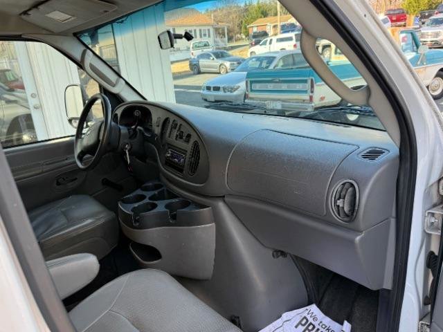 Used 2006 Ford E-450 and Econoline 450 E-450 image 13