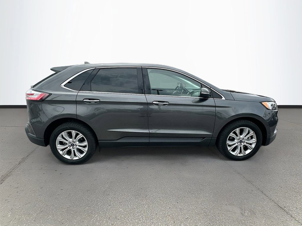 Used 2020 Ford Edge Titanium w/ Equipment Group 301A AWD/4WD image 8