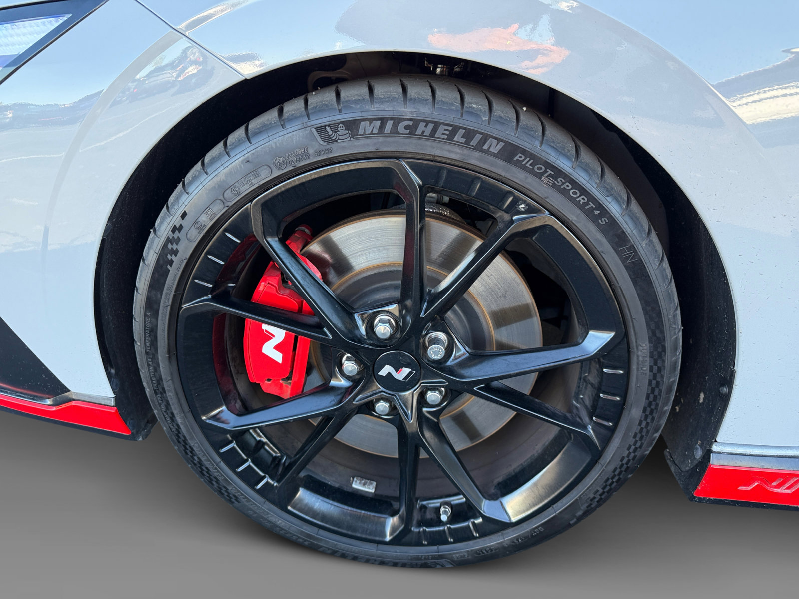 Certified 2024 Hyundai Elantra N image 9