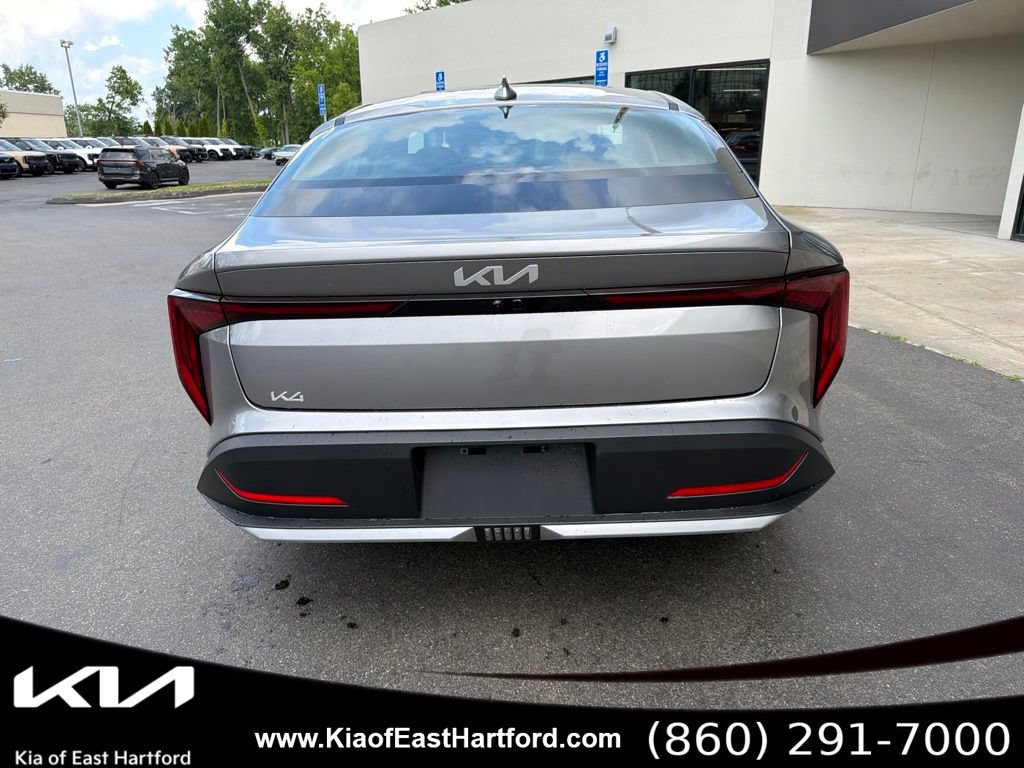New 2026 Kia K4 FWD image 9