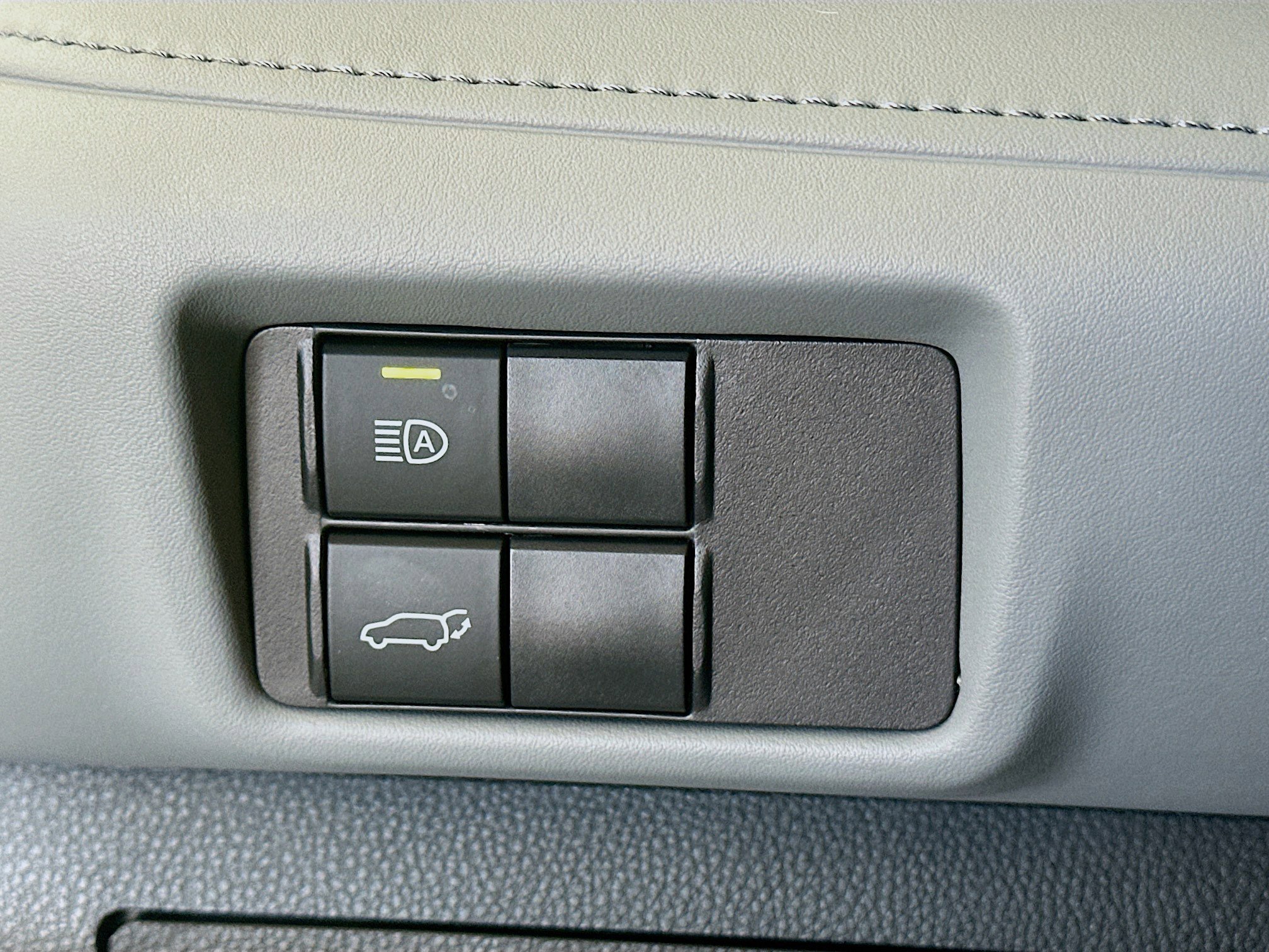 Used 2022 Toyota Highlander XLE image 17