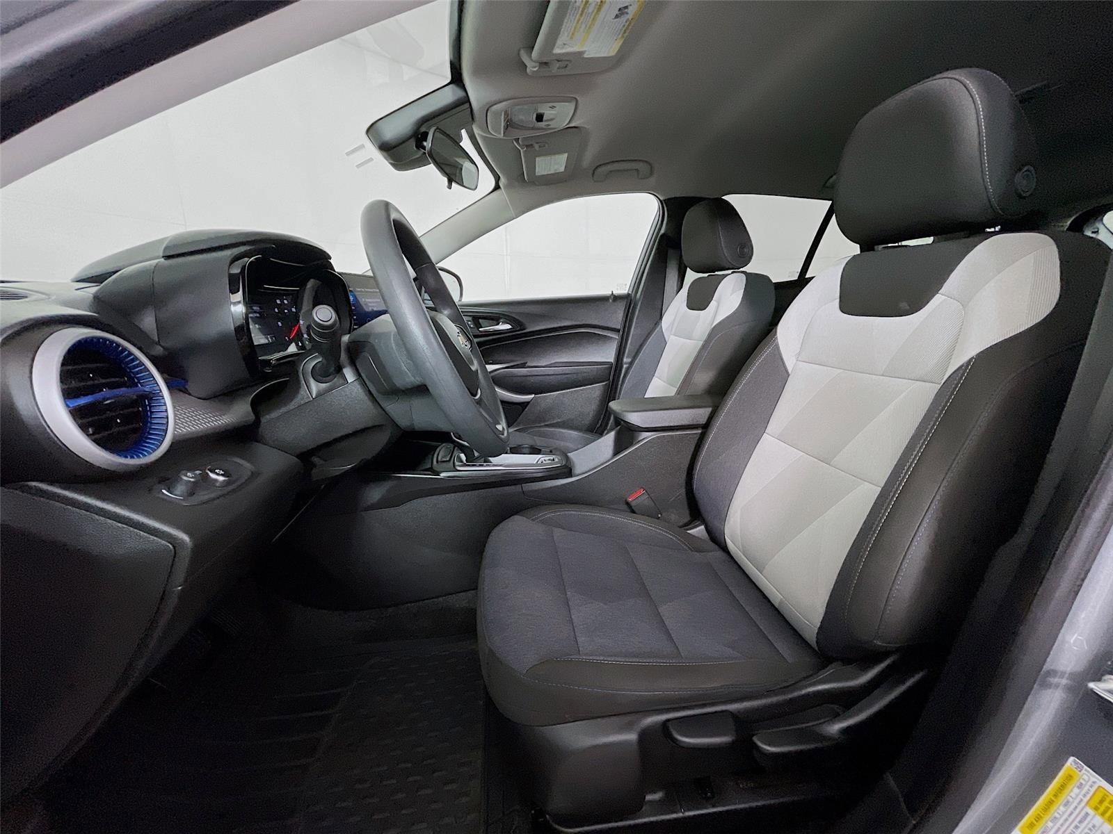 Certified 2024 Chevrolet Trax LS w/ LS Convenience Package image 23