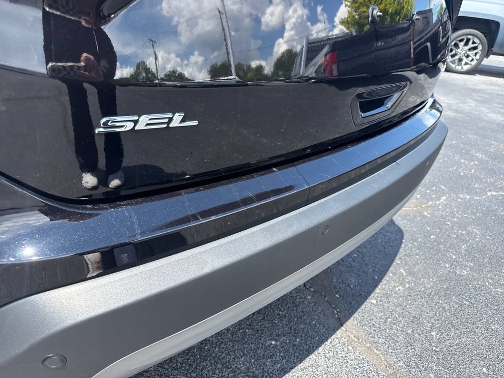 Used 2024 Ford Edge SEL w/ Convenience Package AWD/4WD image 11