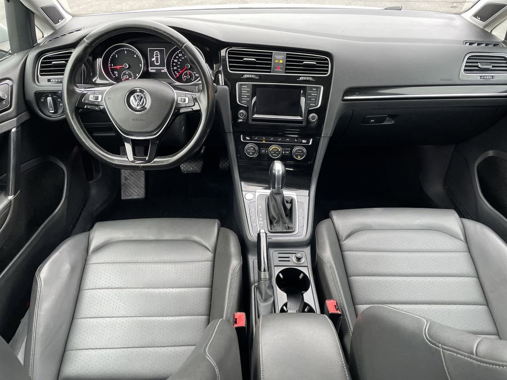 Used 2015 Volkswagen Golf TDI SEL image 15