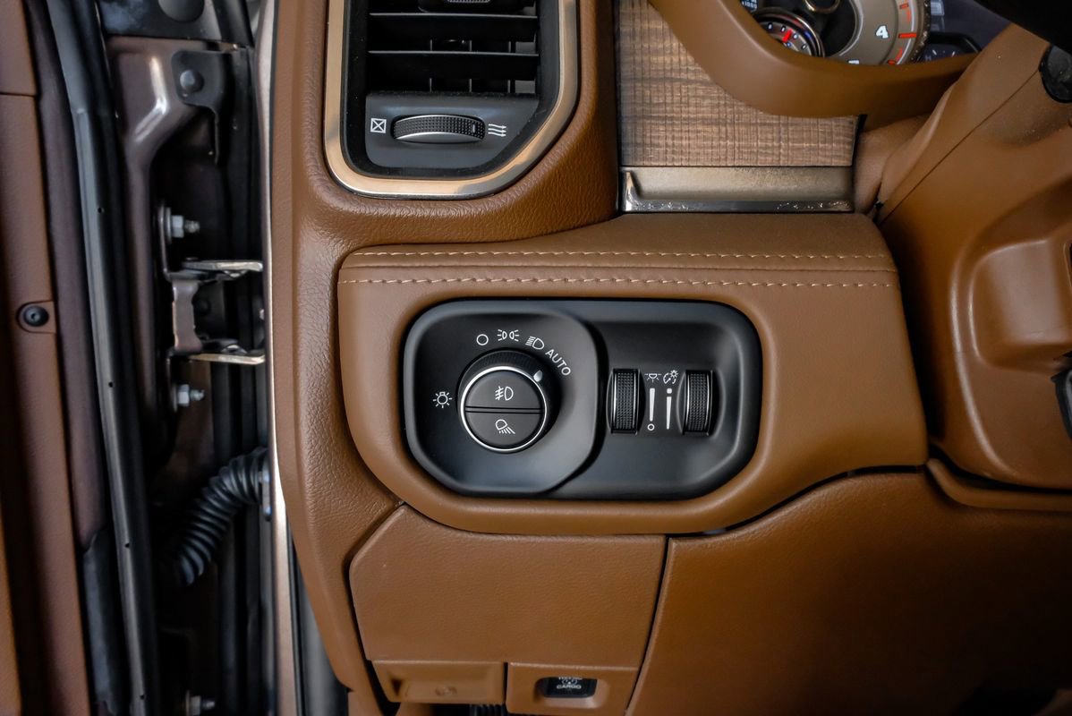 Used 2021 RAM 2500 Limited image 27