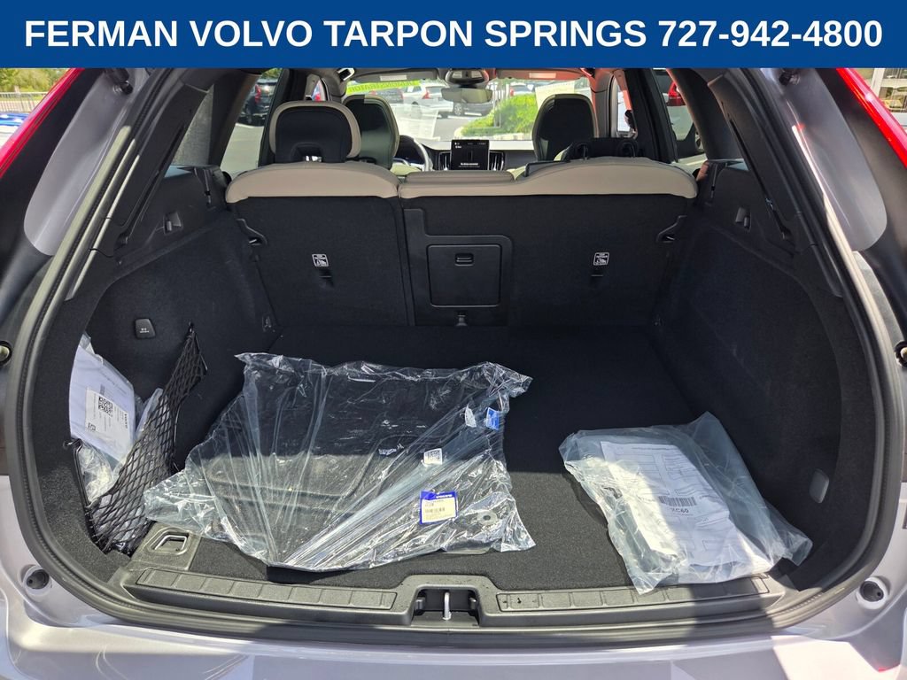 New 2026 Volvo XC60 T8 Core AWD/4WD image 17