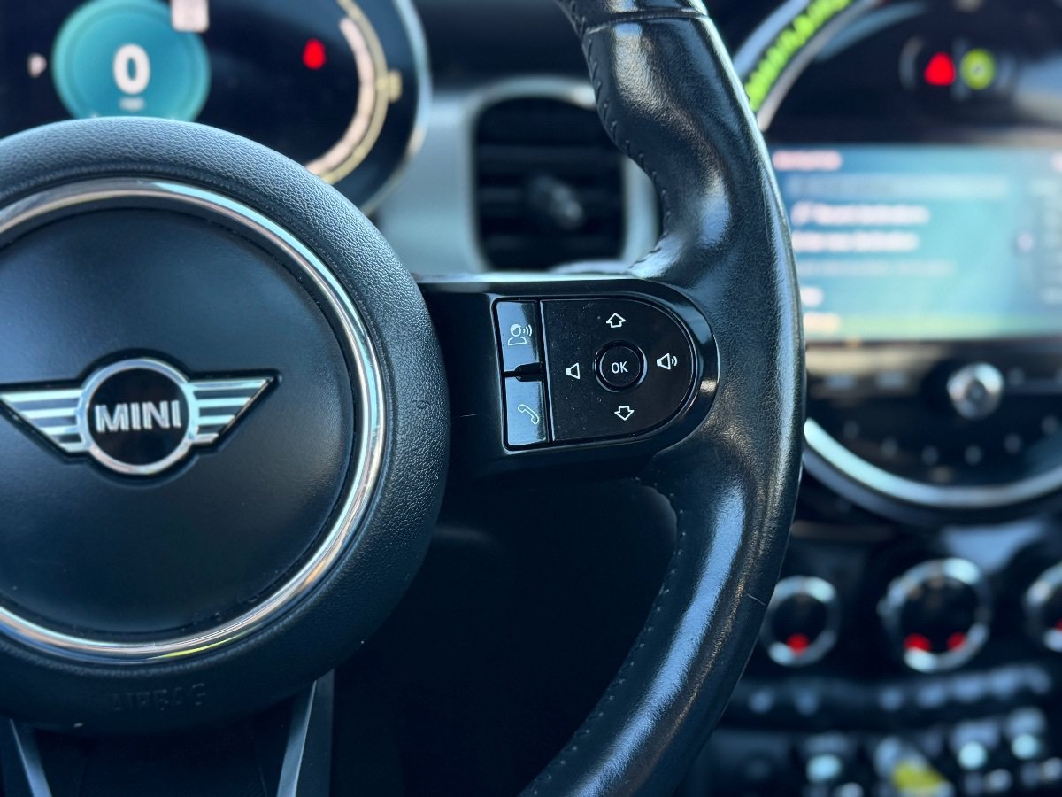 Used 2024 MINI Cooper SE FWD image 20
