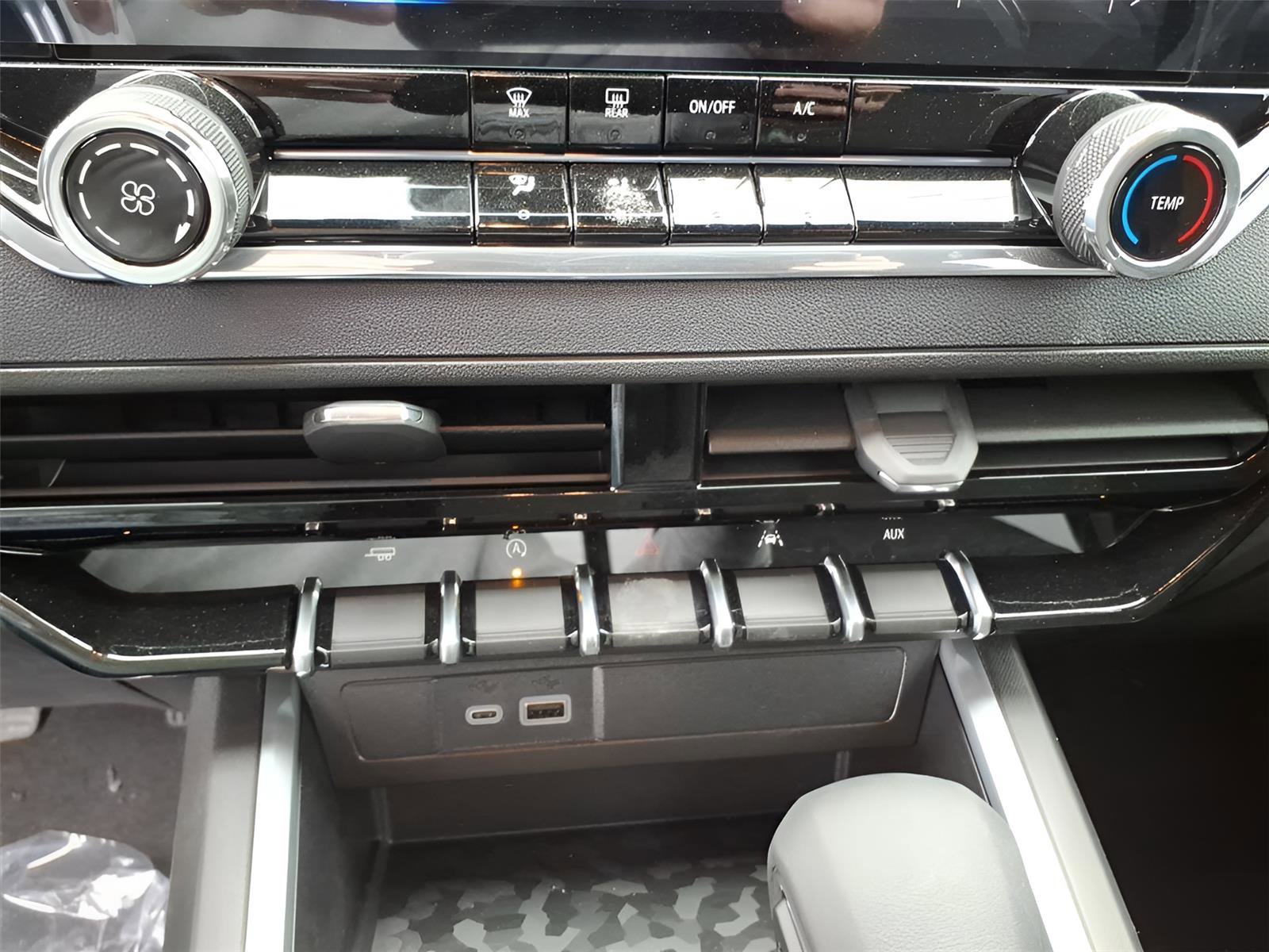 New 2026 Chevrolet Colorado W/T w/ WT Custom Package image 19