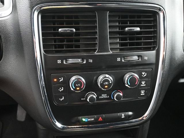 Used 2020 Dodge Grand Caravan SE FWD image 23