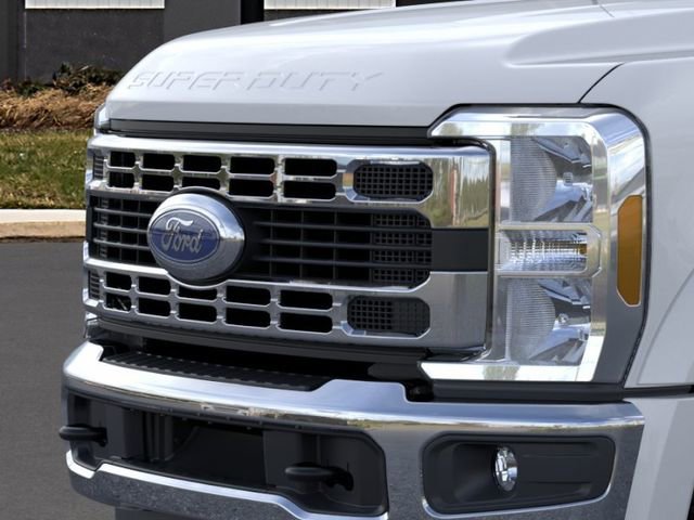 New 2026 Ford F450 XLT w/ FX4 Off-Road Package AWD/4WD image 17