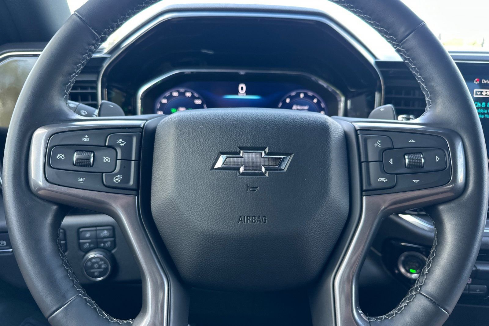 Certified 2025 Chevrolet Silverado 1500 High Country w/ Midnight Edition image 33