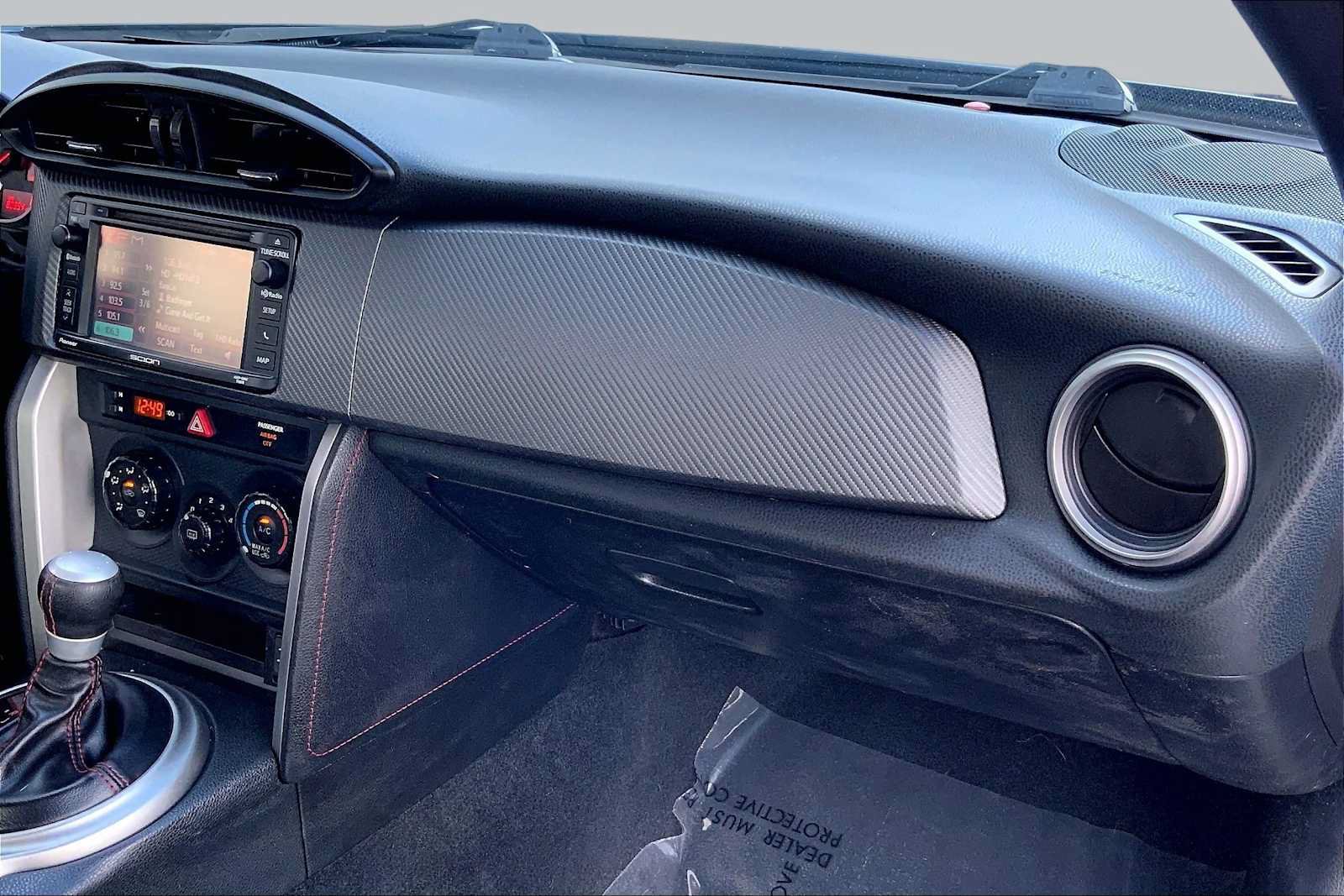 Used 2015 Scion FR-S RWD image 16
