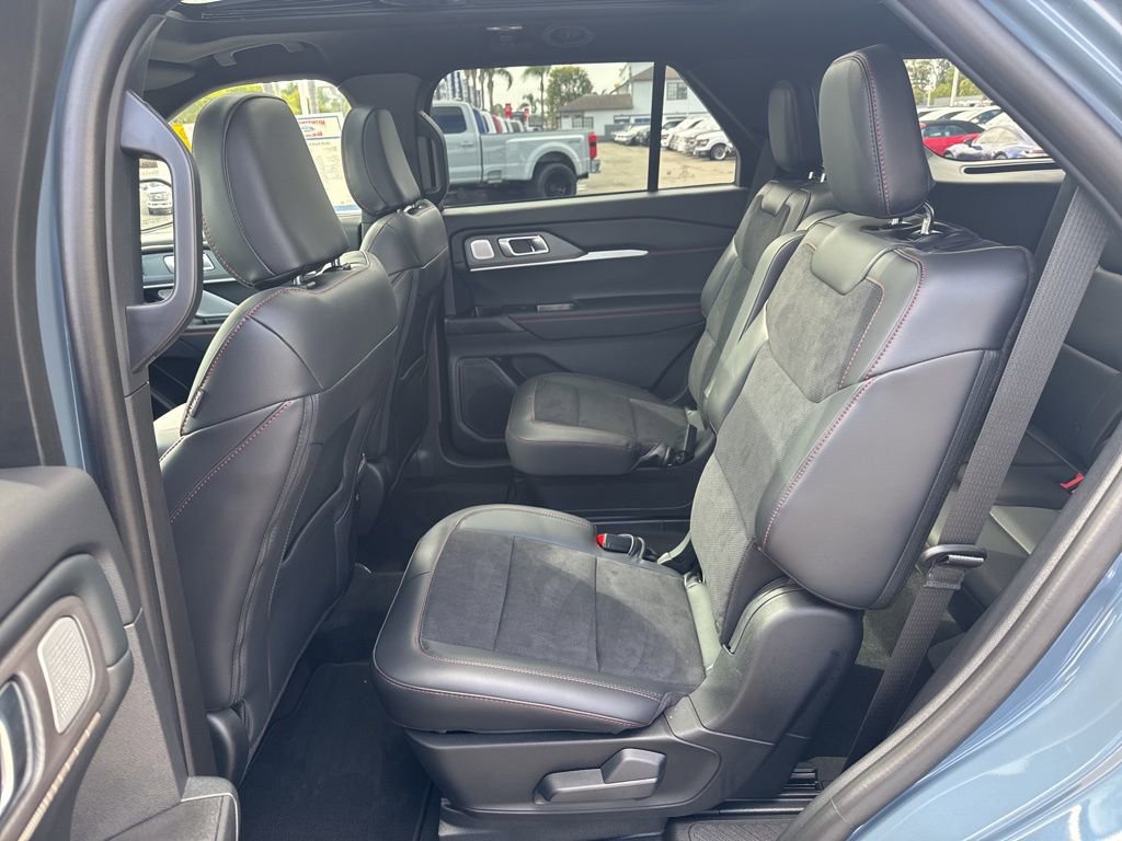 Used 2025 Ford Explorer ST w/ Sun And Sound Package AWD/4WD image 10