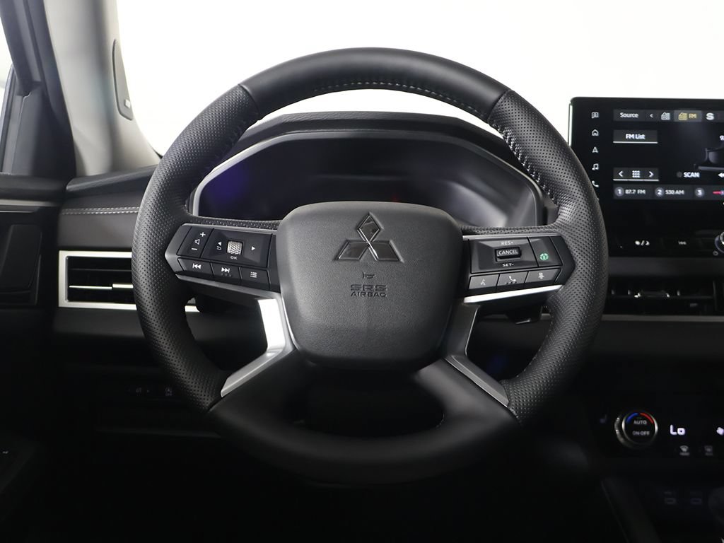 New 2026 Mitsubishi Outlander SE FWD image 39