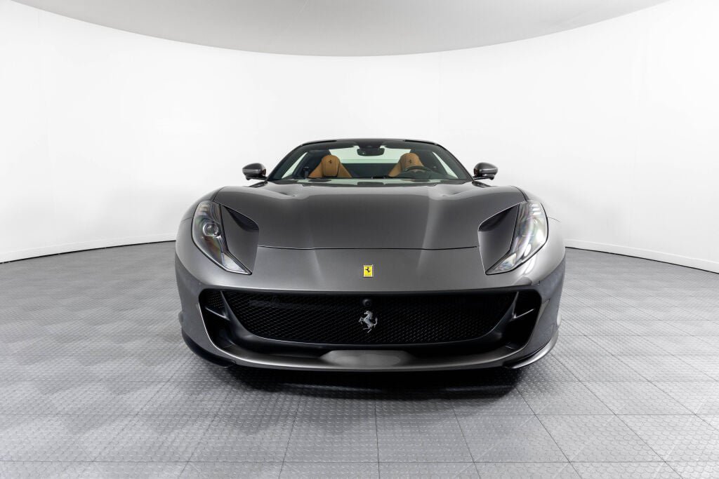 Used 2023 Ferrari 812 GTS RWD image 8