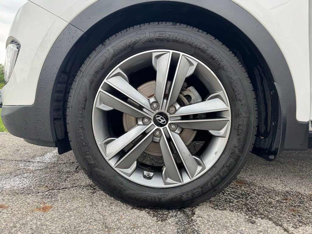 Used 2015 Hyundai Santa Fe GLS w/ Option Group 03 image 14