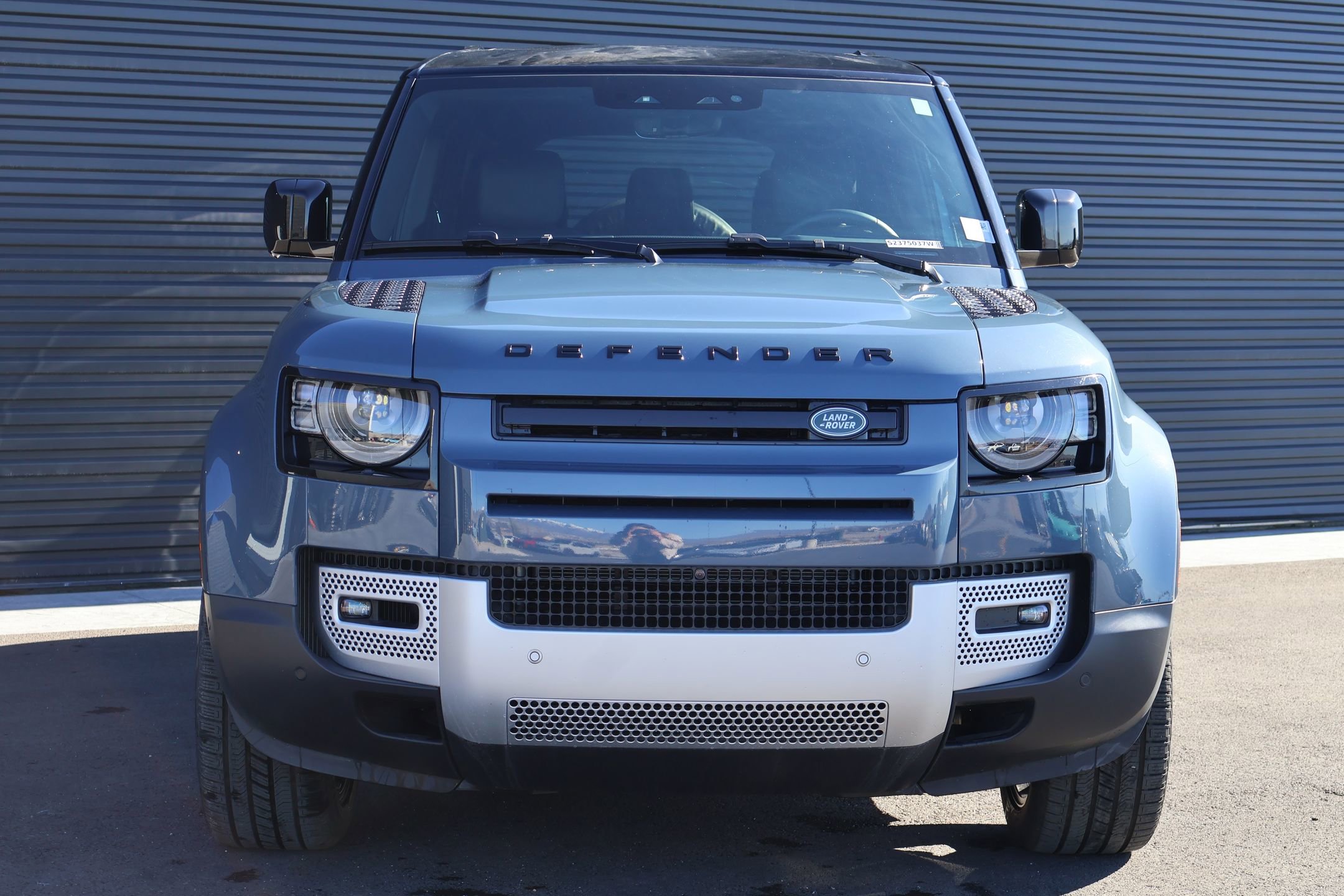 Used 2025 Land Rover Defender 110 S image 2