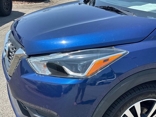 Used 2019 Nissan Kicks SR w/ SR Premium Package FWD image 11