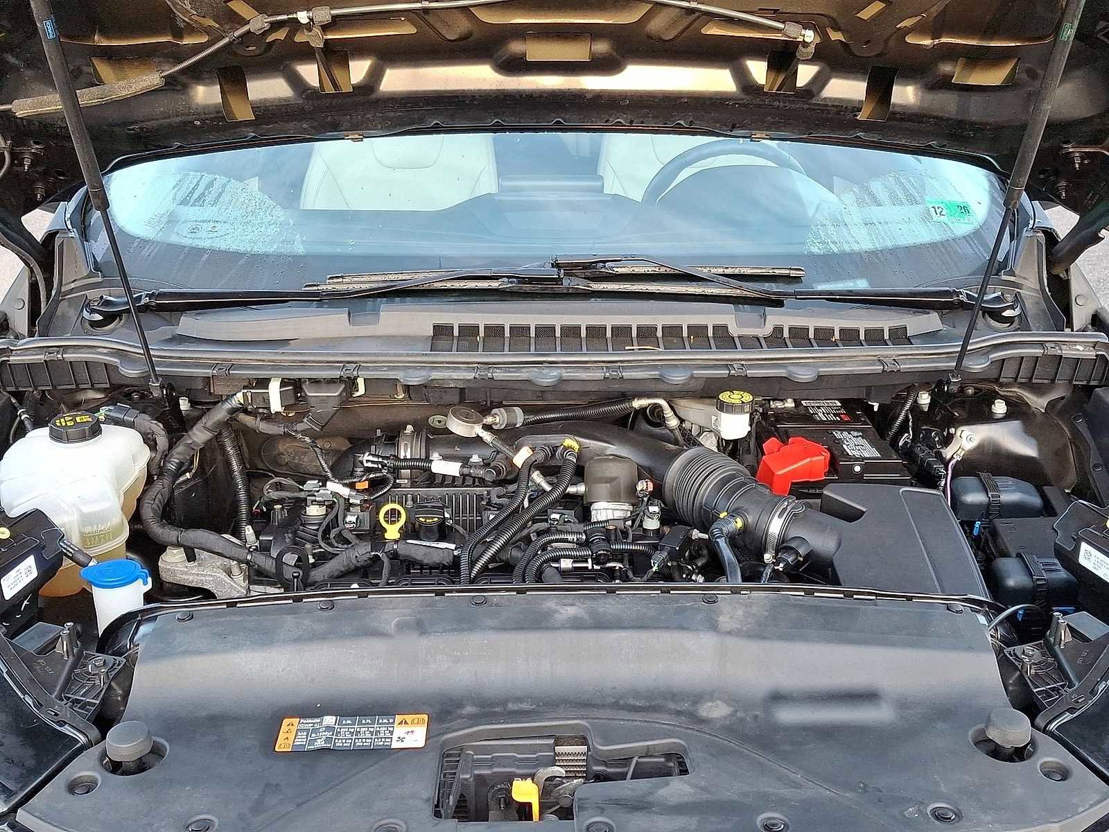 Used 2022 Ford Edge Titanium image 34