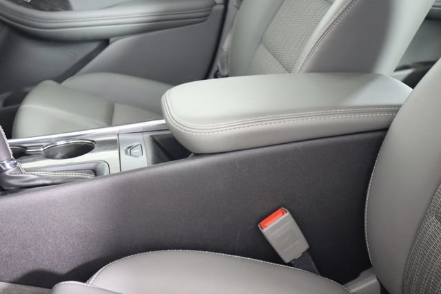 Used 2015 Chevrolet Impala LT FWD image 40