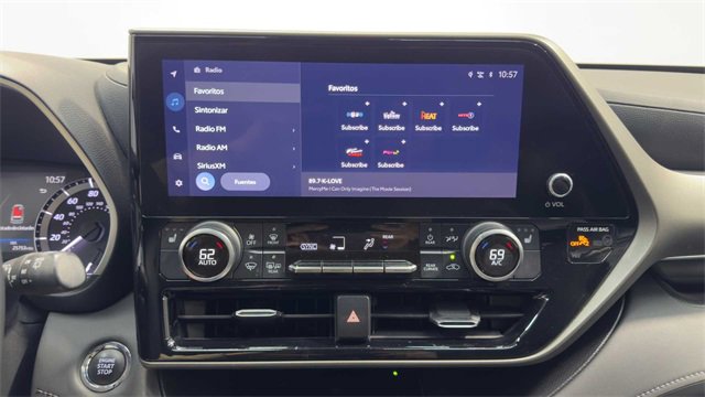 Used 2023 Toyota Highlander XLE image 33