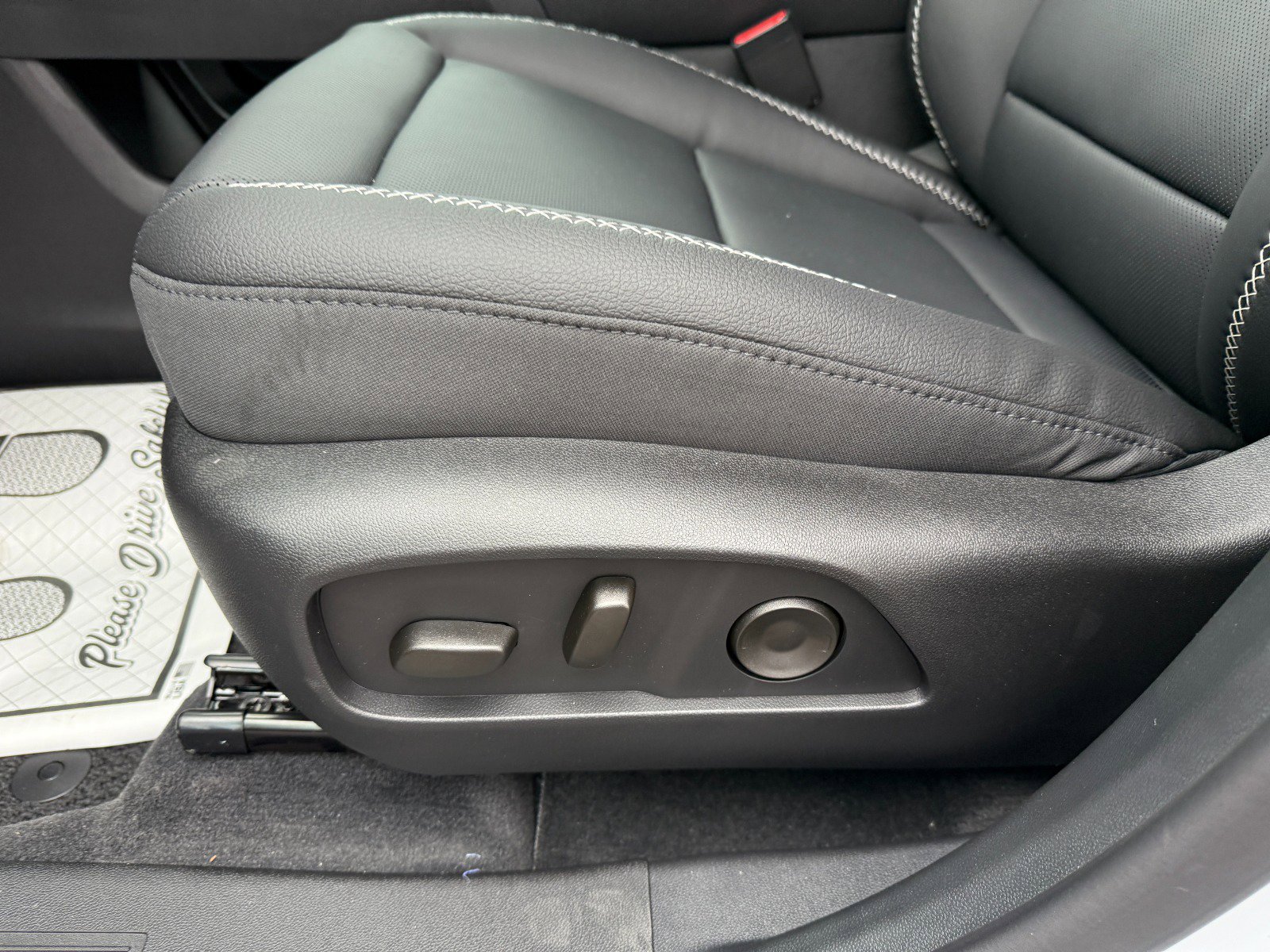 New 2026 GMC Terrain Denali image 25