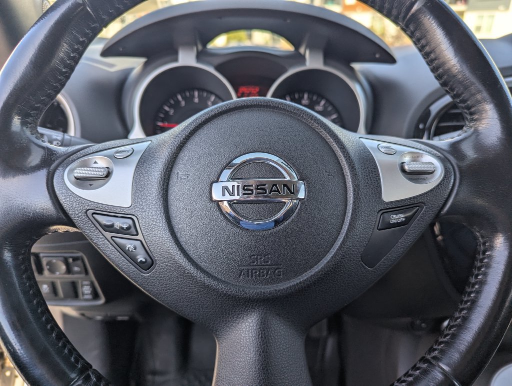 Used 2015 Nissan Juke SV w/ Technology Package AWD/4WD image 22