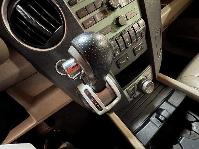 Used 2010 Honda Pilot Touring image 38