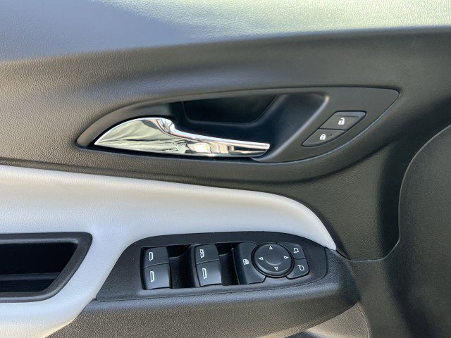 Used 2020 Chevrolet Equinox LS w/ LS Convenience Package image 22