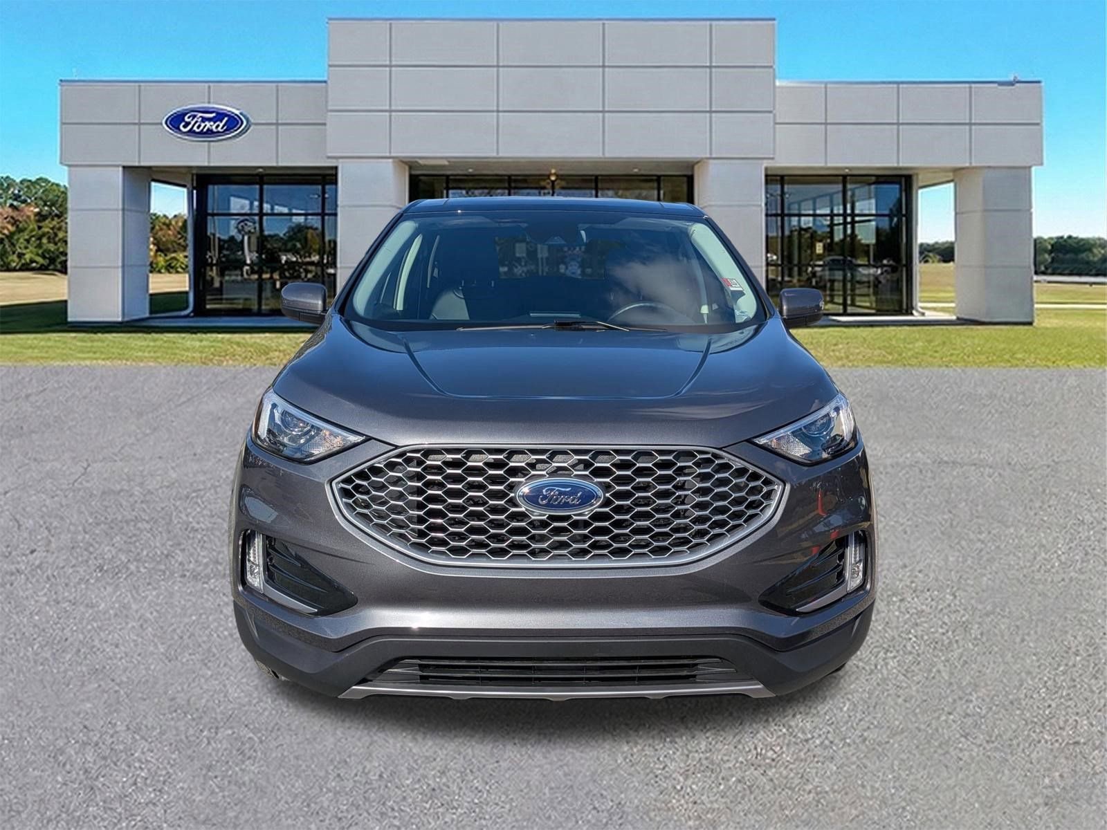 Certified 2023 Ford Edge SEL w/ Convenience Package AWD/4WD image 9