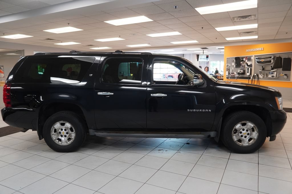 Used 2012 Chevrolet Suburban LT AWD/4WD image 14