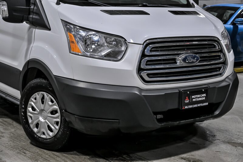 Used 2019 Ford Transit 150 XLT image 2