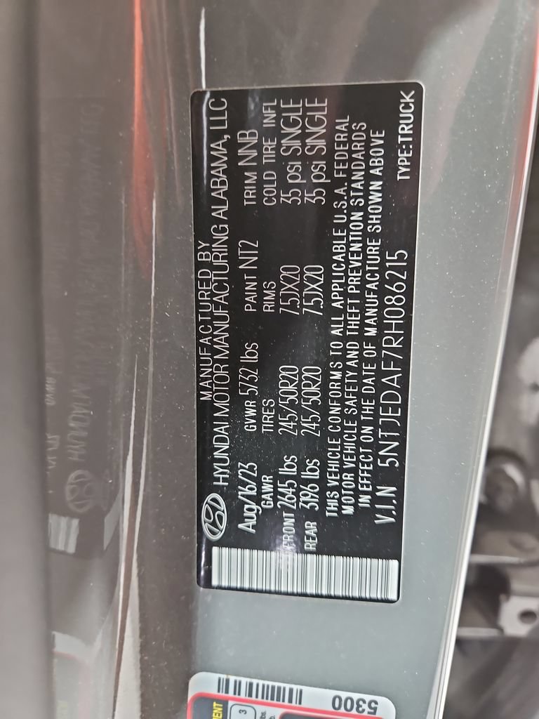 Certified 2024 Hyundai Santa Cruz Limited AWD/4WD image 32