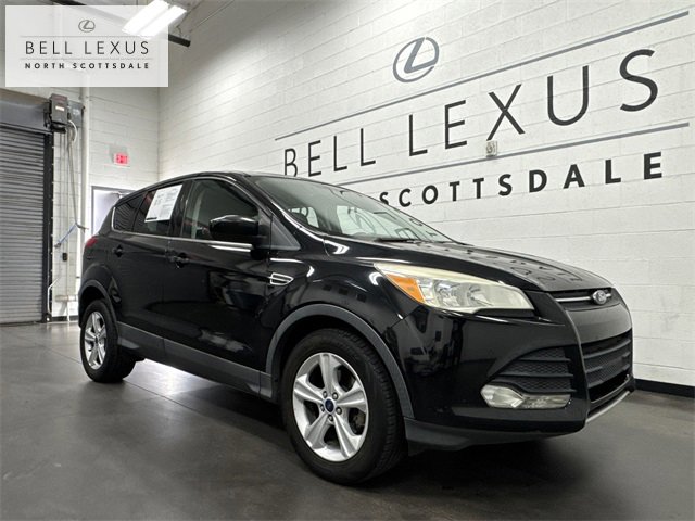 Used 2016 Ford Escape SE image 1