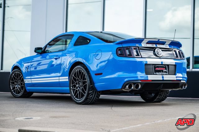 Used 2013 Ford Mustang Shelby GT500 RWD image 52