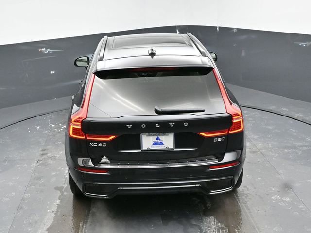 Used 2024 Volvo XC60 B5 Plus image 38