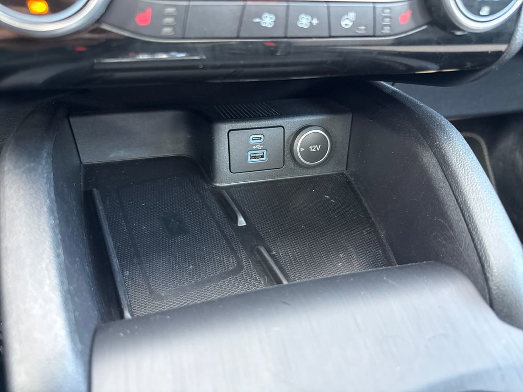 Used 2021 Ford Escape Titanium w/ Titanium Elite Package AWD/4WD image 23