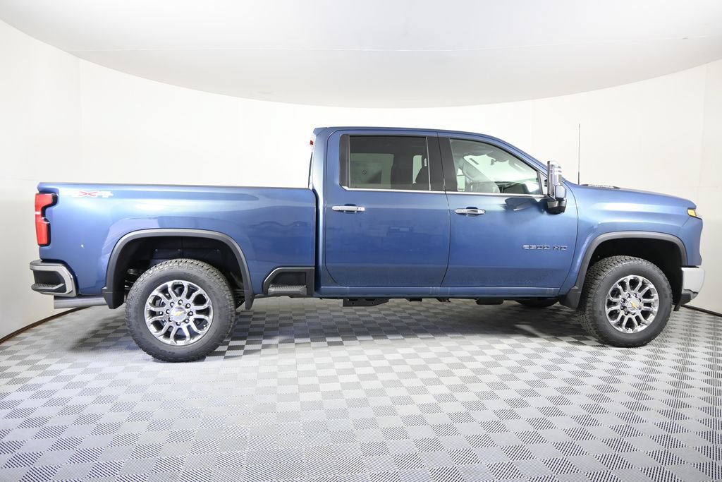 New 2026 Chevrolet Silverado 2500 LTZ w/ LTZ Convenience Package AWD/4WD image 8