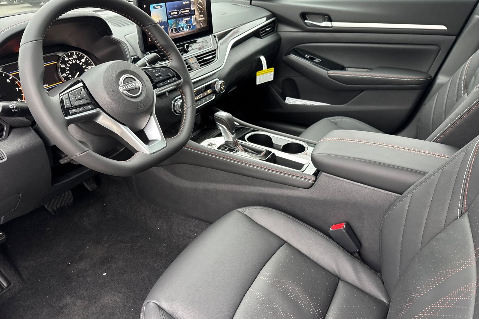 New 2025 Nissan Altima 2.5 SR w/ SR Premium Package image 7