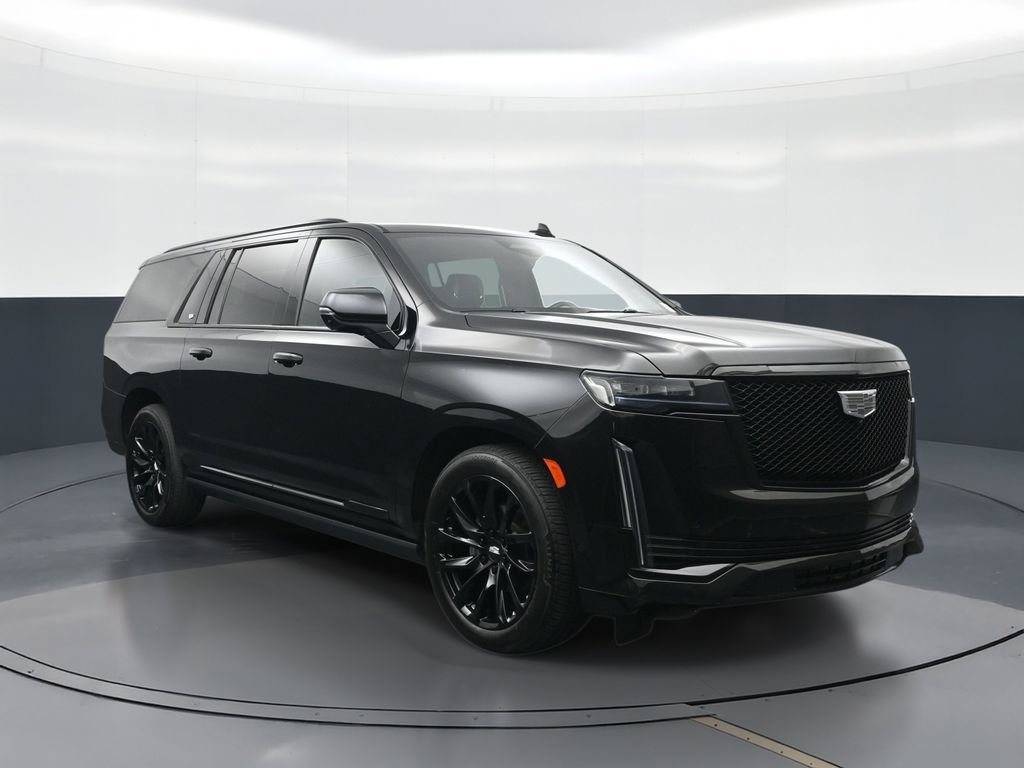 Used 2023 Cadillac Escalade ESV Sport Platinum w/ LPO, ONYX Package AWD/4WD image 13