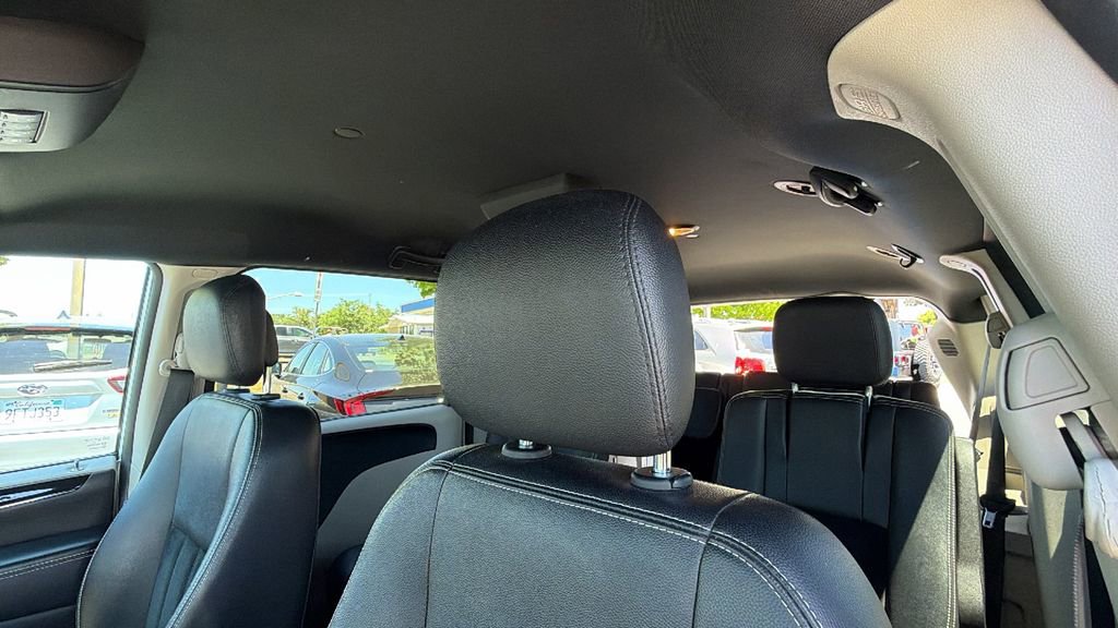 Used 2017 Dodge Grand Caravan SXT FWD image 20