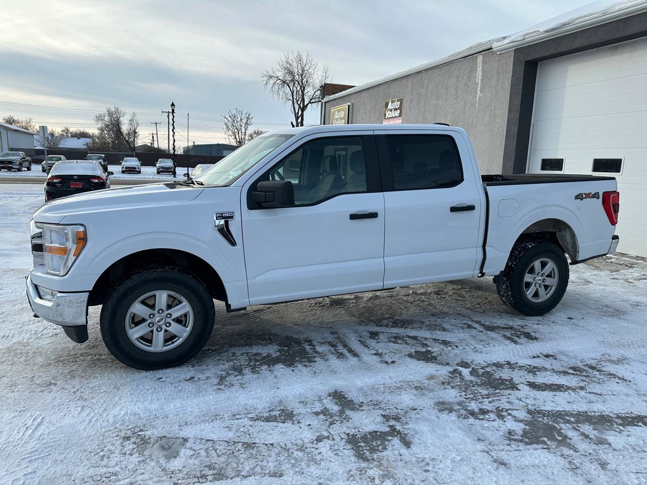 Used 2022 Ford F150 XLT w/ Trailer Tow Package AWD/4WD image 5