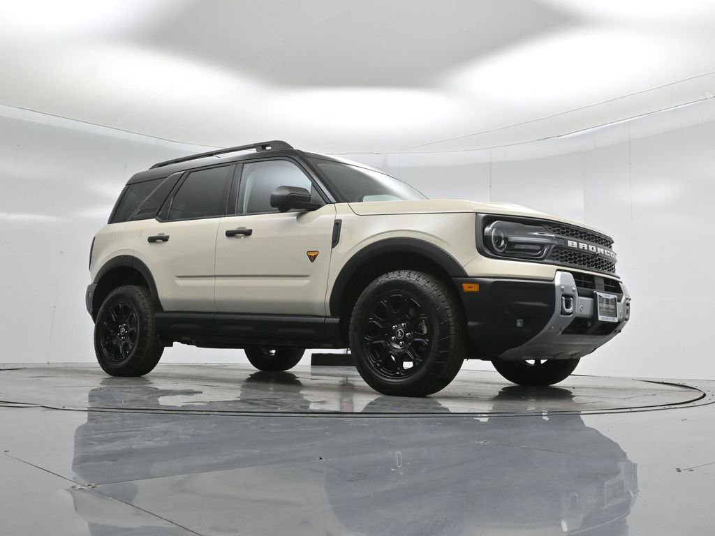 Certified 2025 Ford Bronco Sport Badlands image 4