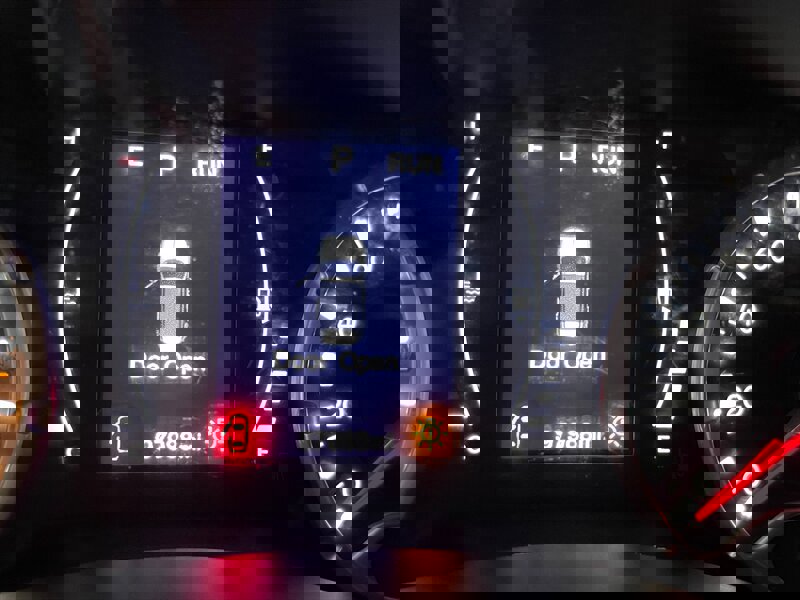 Used 2017 Jeep Renegade Latitude image 11